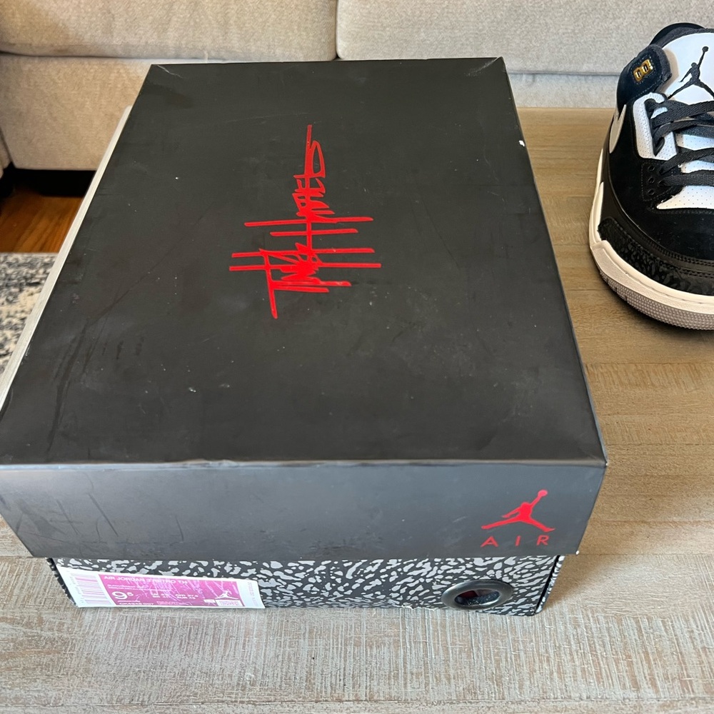 Air Jordan 3 Retro TH - Picture 9 of 9